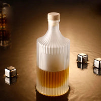 Crystal decanter whiskey airtight elegant durable barware
