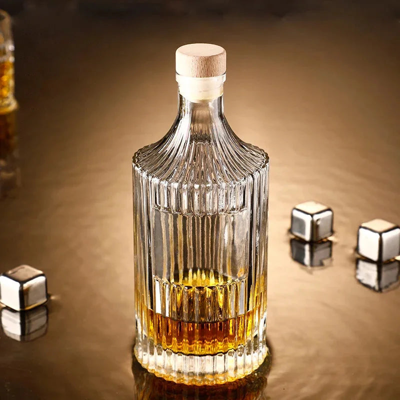 Crystal decanter whiskey airtight elegant durable barware