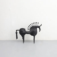 Black Metal Horse Sculpture Abstract Modern Animal Statue Bookshelf Decor Living Room Accent