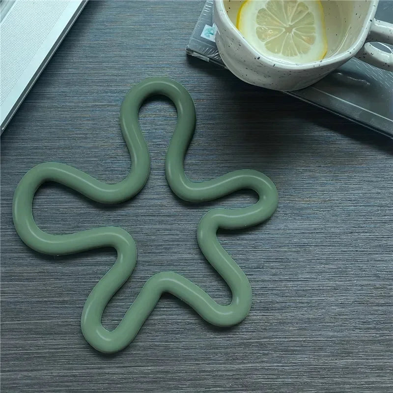 wave silicone heat resistant coaster non-slip pot holder modern kitchen mat