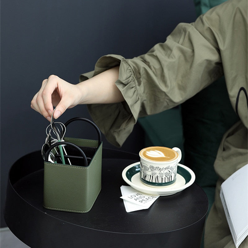 Storage Organizers in Leather Metal Small Basket Home Decorations 